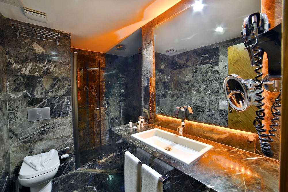 Zimmer Bosphorus Hotel 20/57