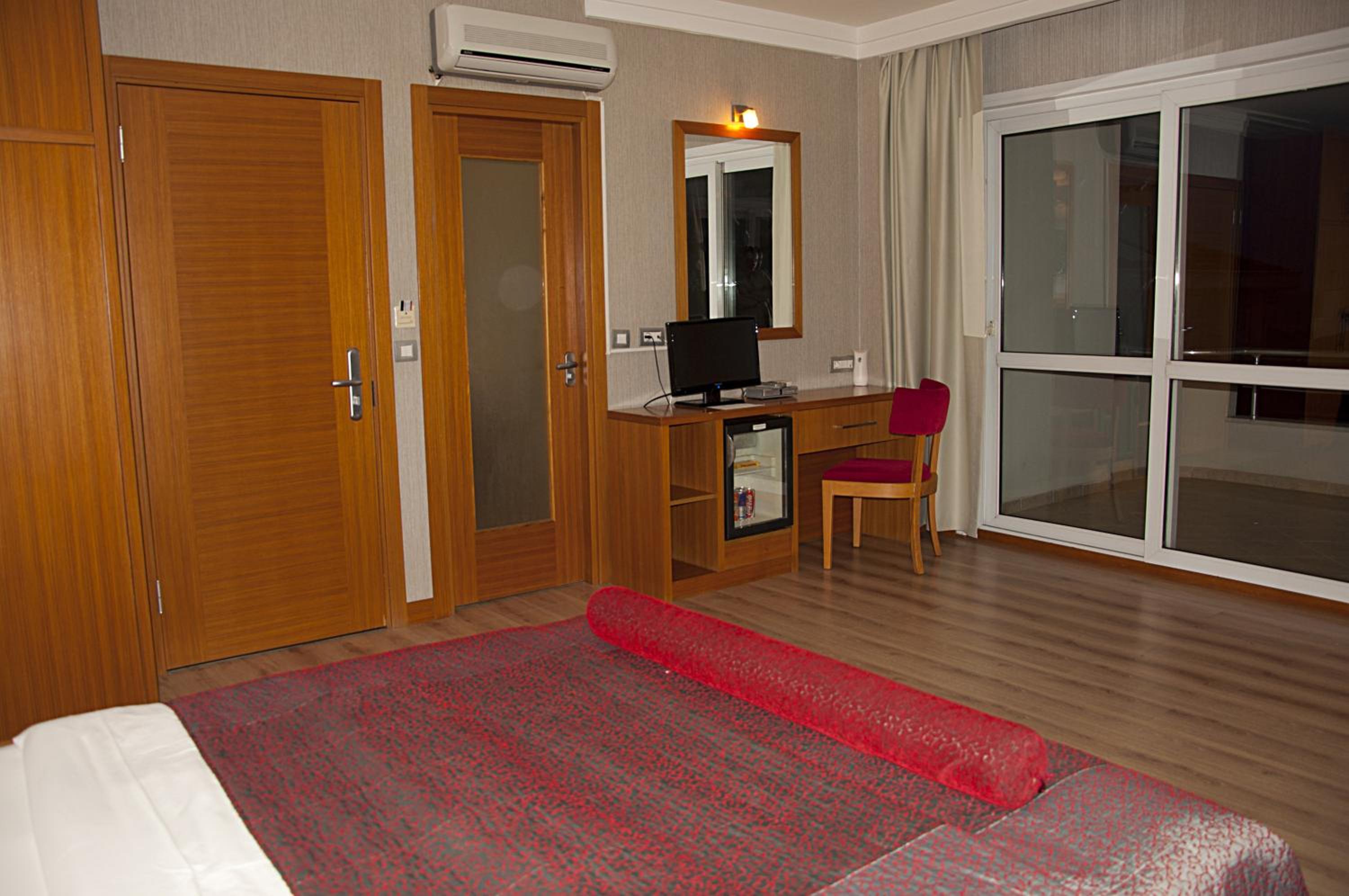 غرفة بسرير مزدوج بإطلالة على البحر، Island Hotel 6/10