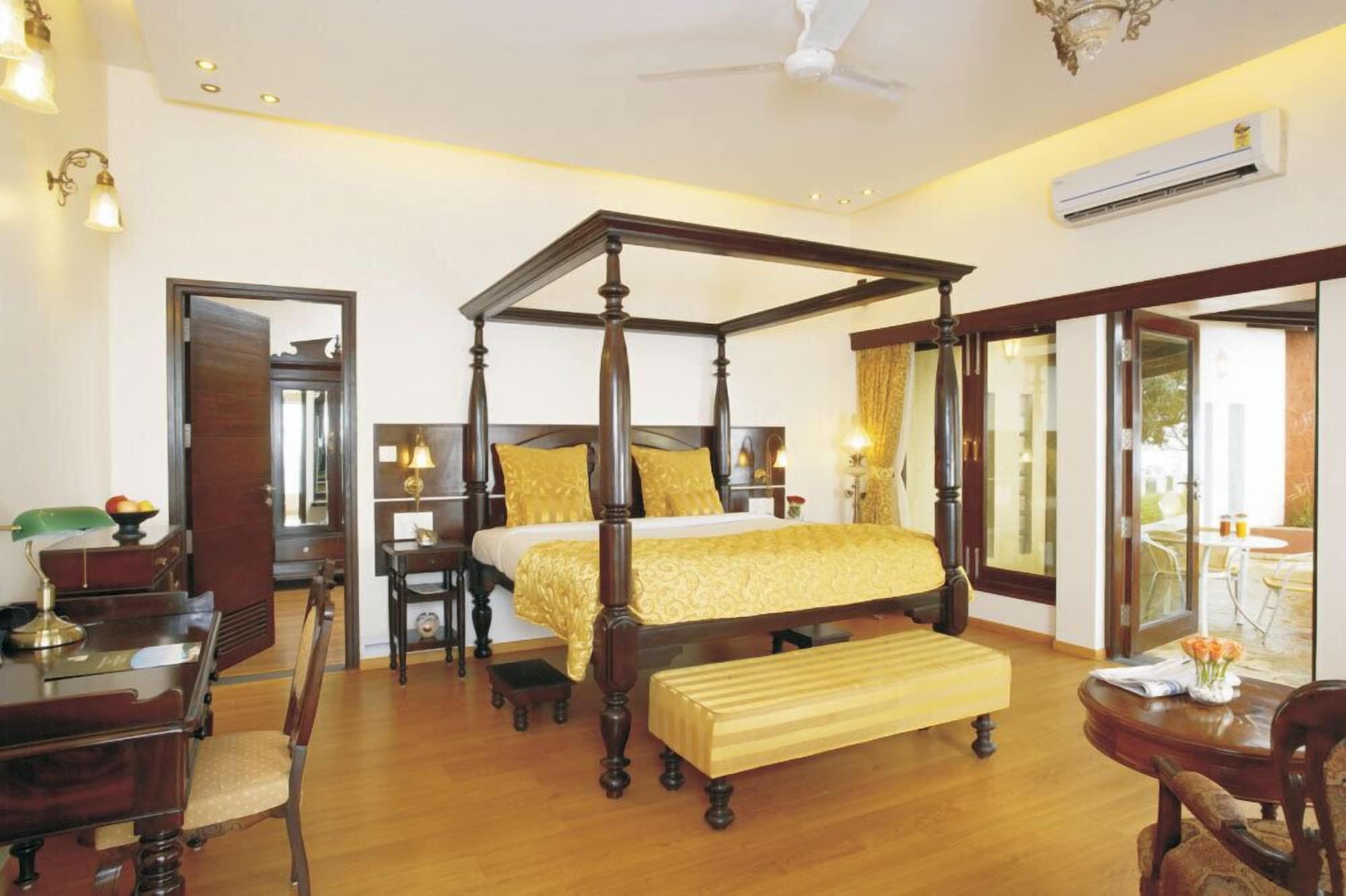 Oak, Suite, Double Bed