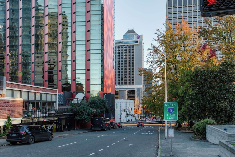 Coast Seattle Downtown Hotel by APA 41/50