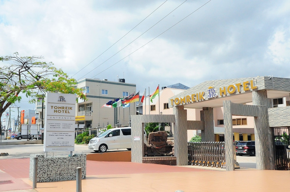 Tomreik Hotel 53/55