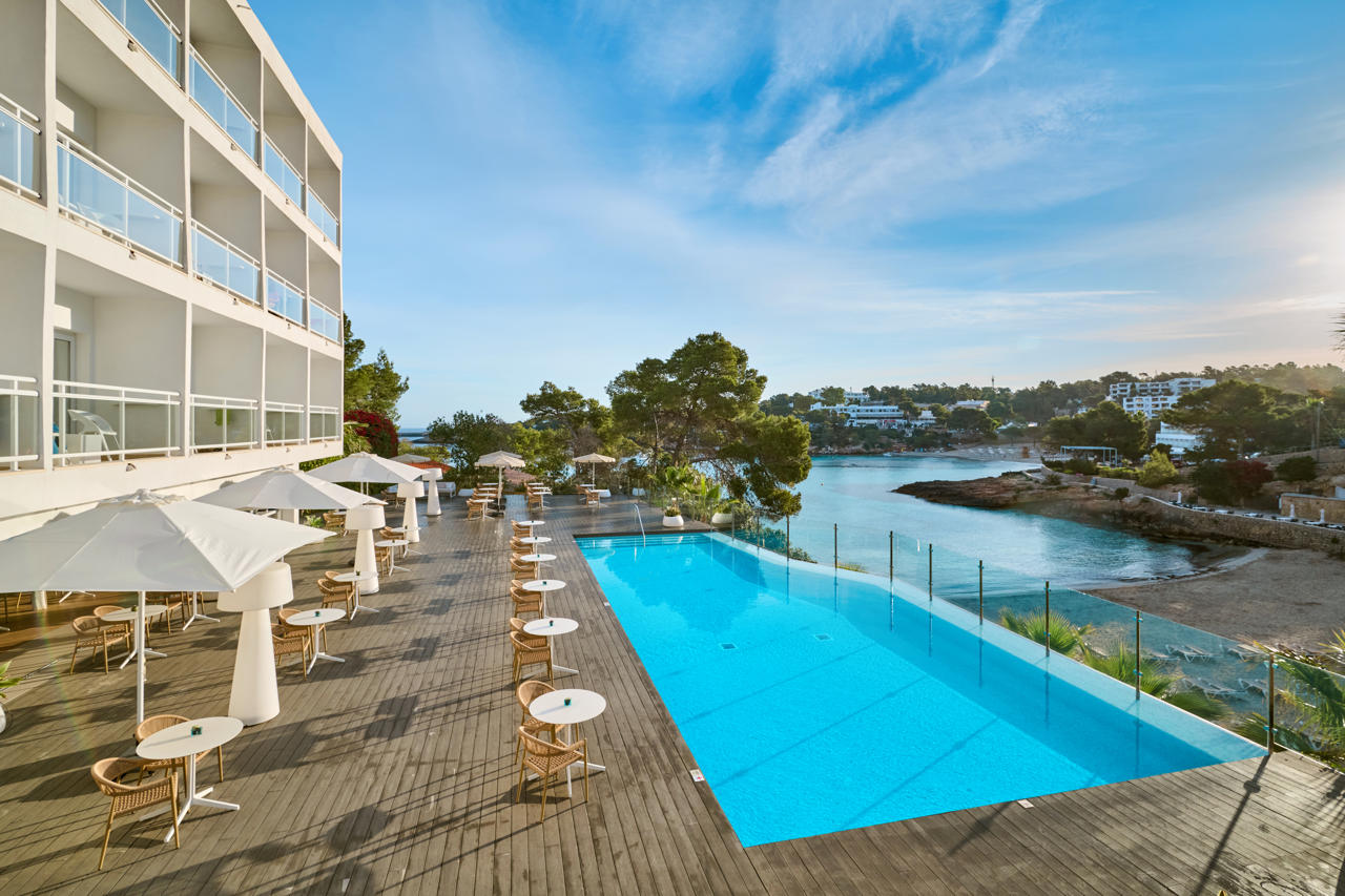 Grupotel Ibiza Beach Resort - Adults Only 40/41