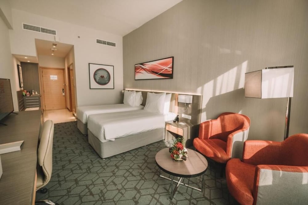 Peony Hotel 34/67
