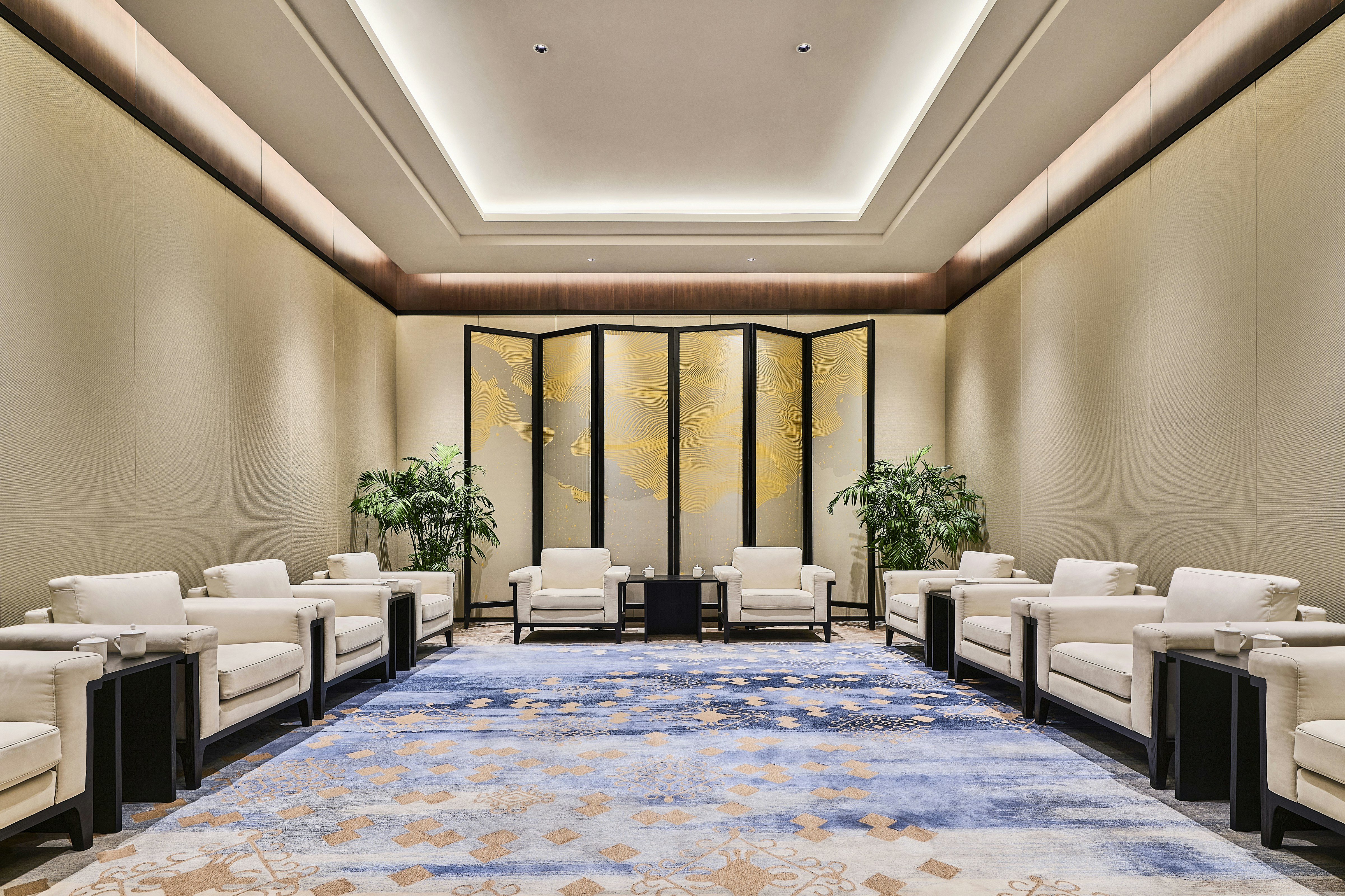 Secan Hotel Qingdao, Curio Collection by Hilton 24/37