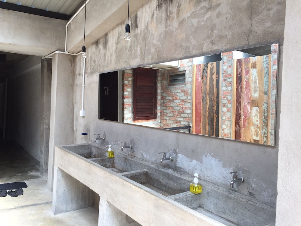 The Frame Guesthouse 5/55