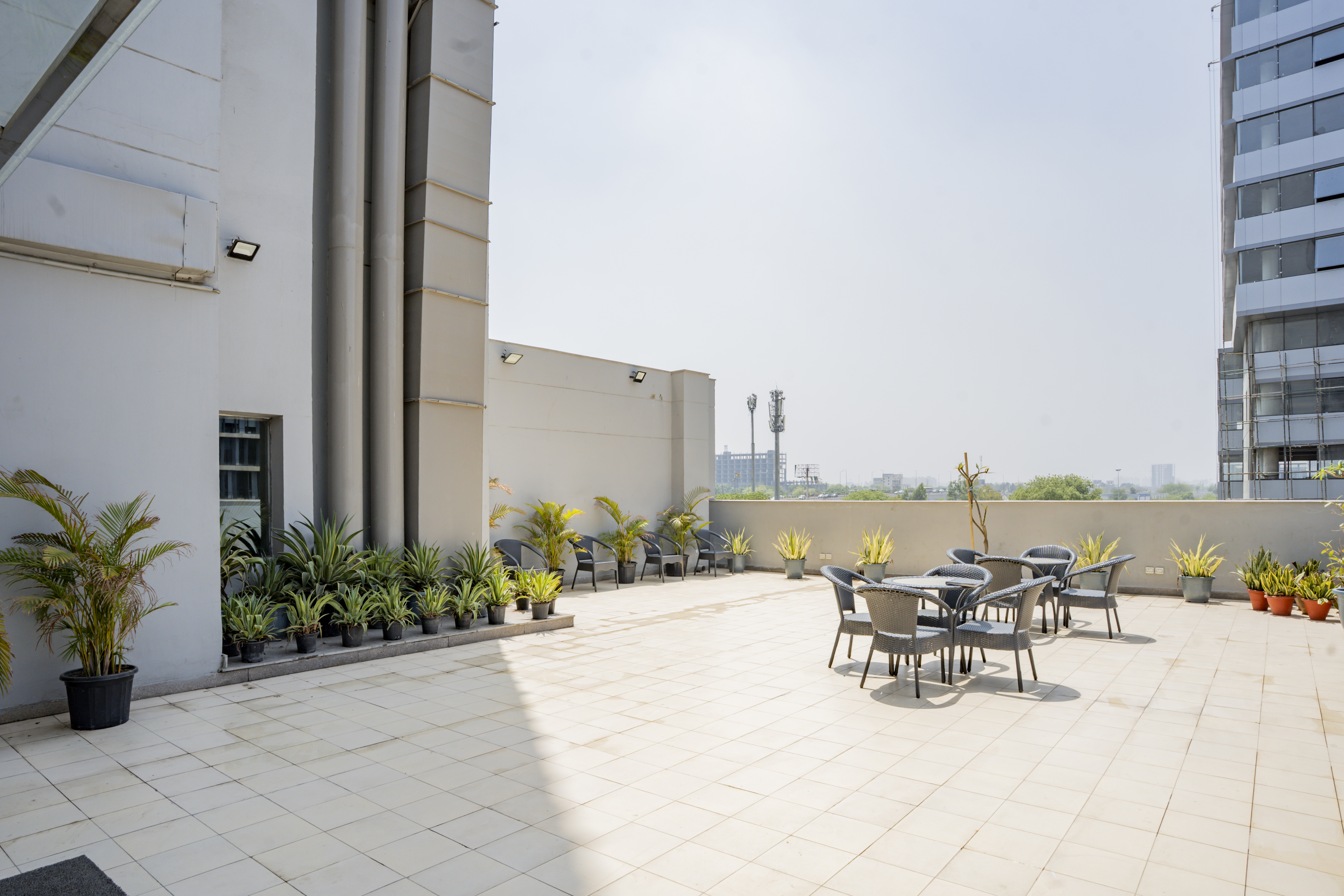 AR Suites KLJ Square 45/50