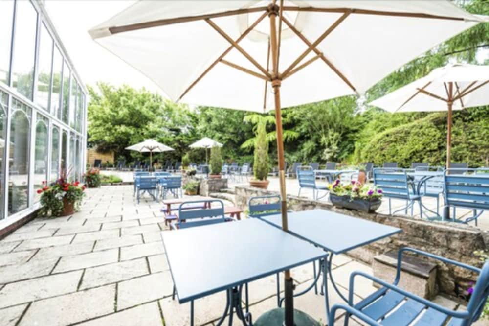 Parkway Hotel And Spa 49/55