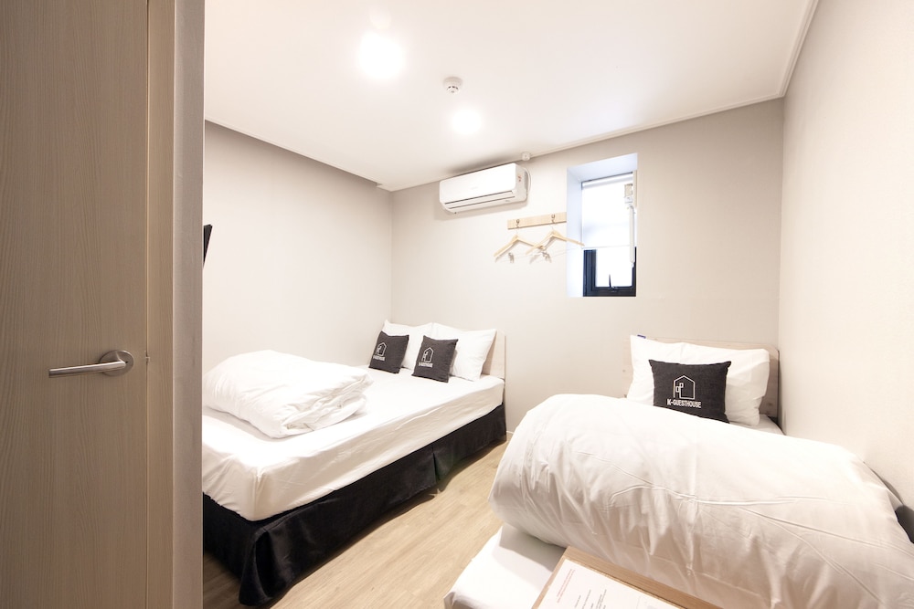 OYO Hostel Myeongdong 1 30/63