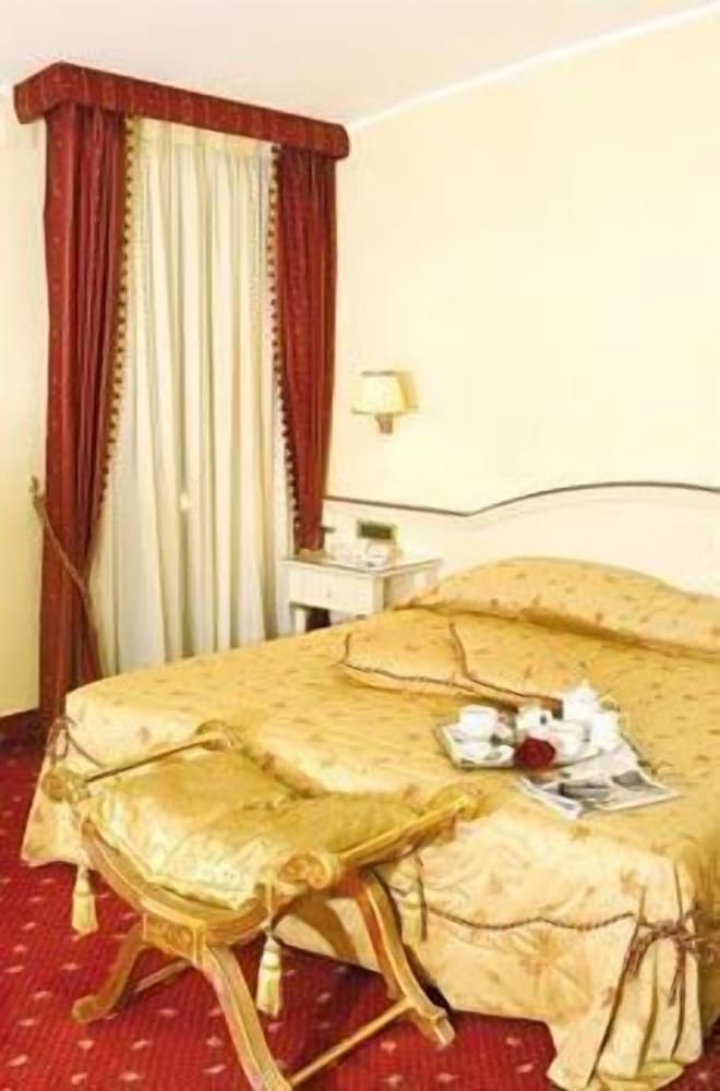 Grand Hotel Osman 26/39