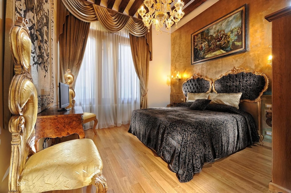 Ca Dell Arte Hotel 47/71