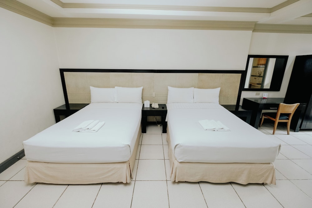 Crown Regency Residences Cebu 11/49
