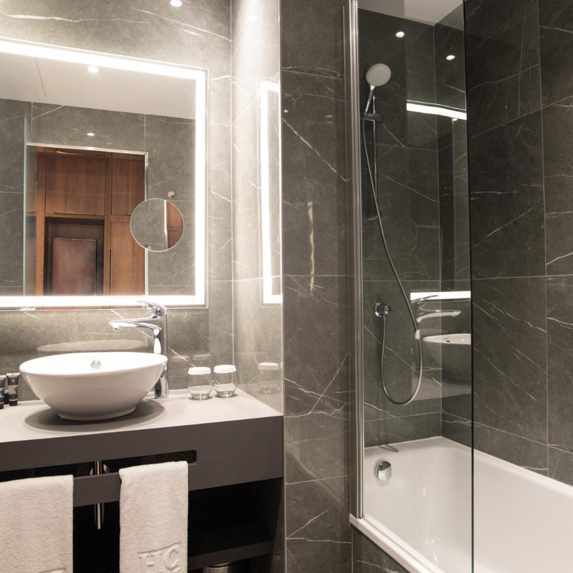 غرفة بسرير مزدوج، Granada Center 9/10