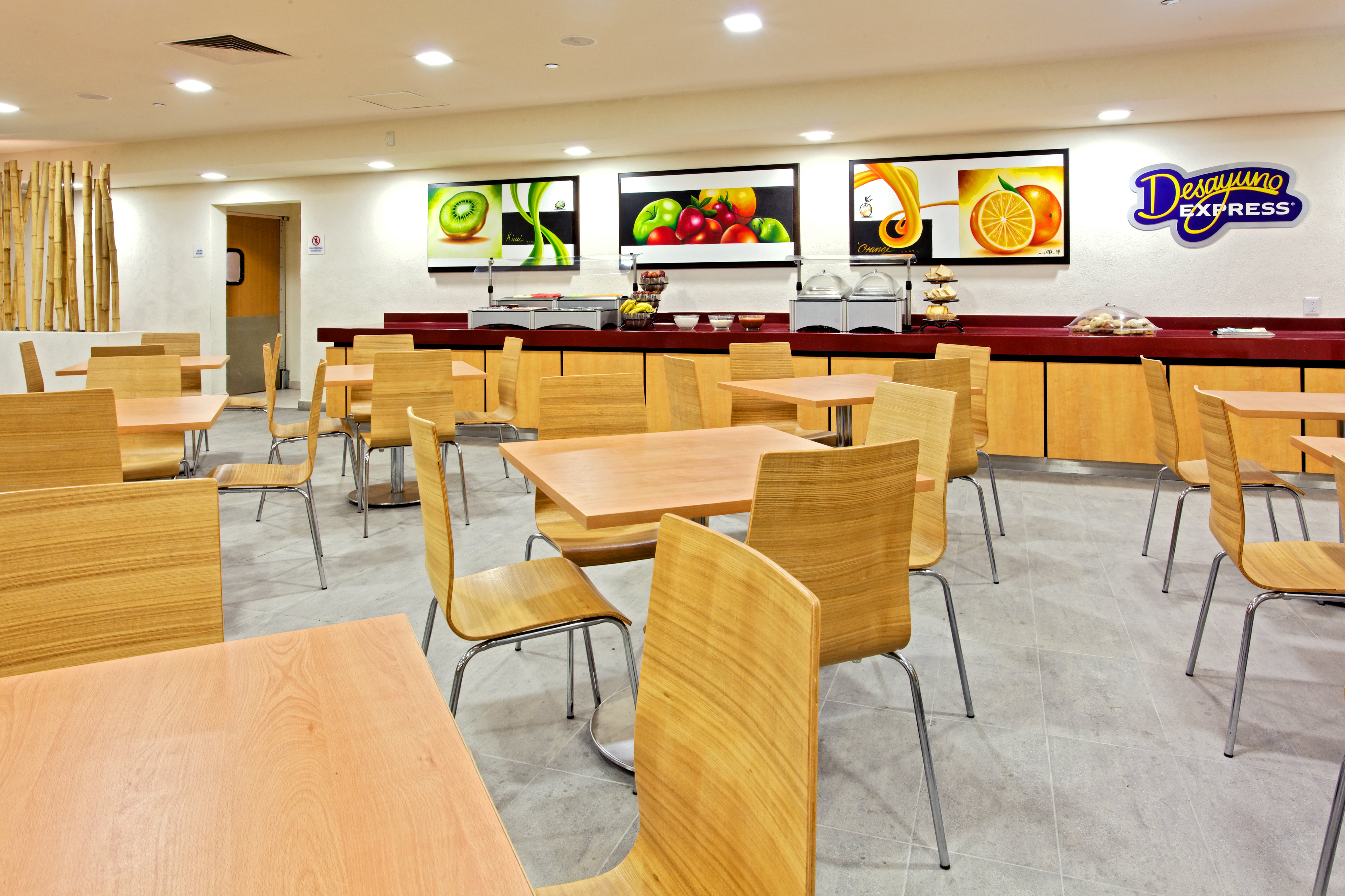 Holiday Inn Express Guadalajara Expo 52/72