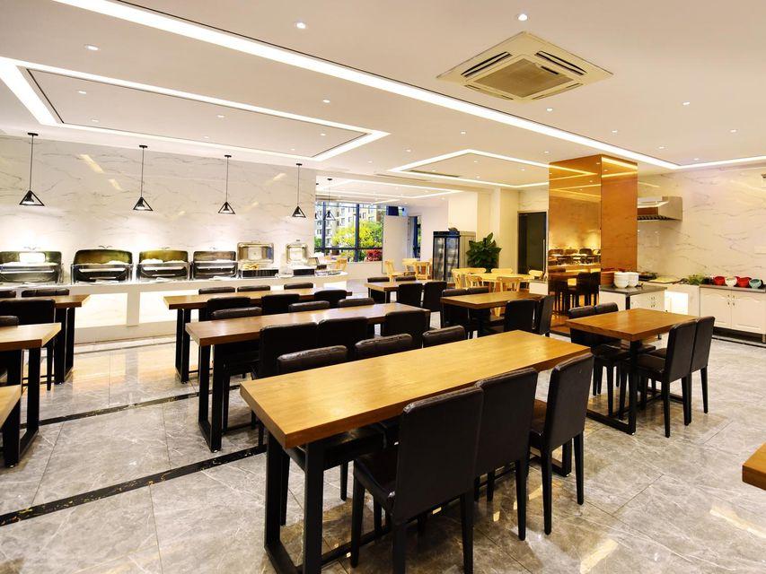 Xingshun Business Hotel 19/23
