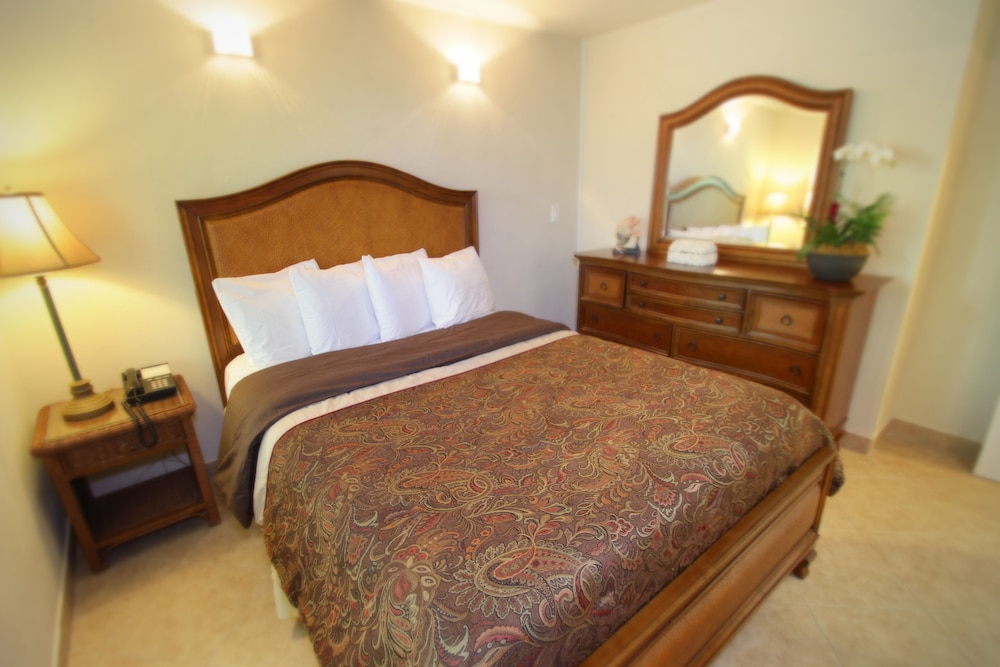 Casitas Coral Ridge formerly Estoril Paradise Inn 14/50