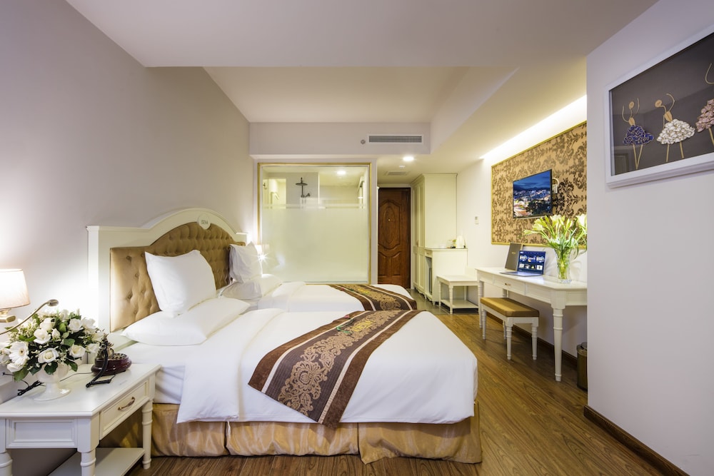 غرفة ديلوكس بسرير كوين بإطلالة على المدينة، Isena Nha Trang Hotel 9/10