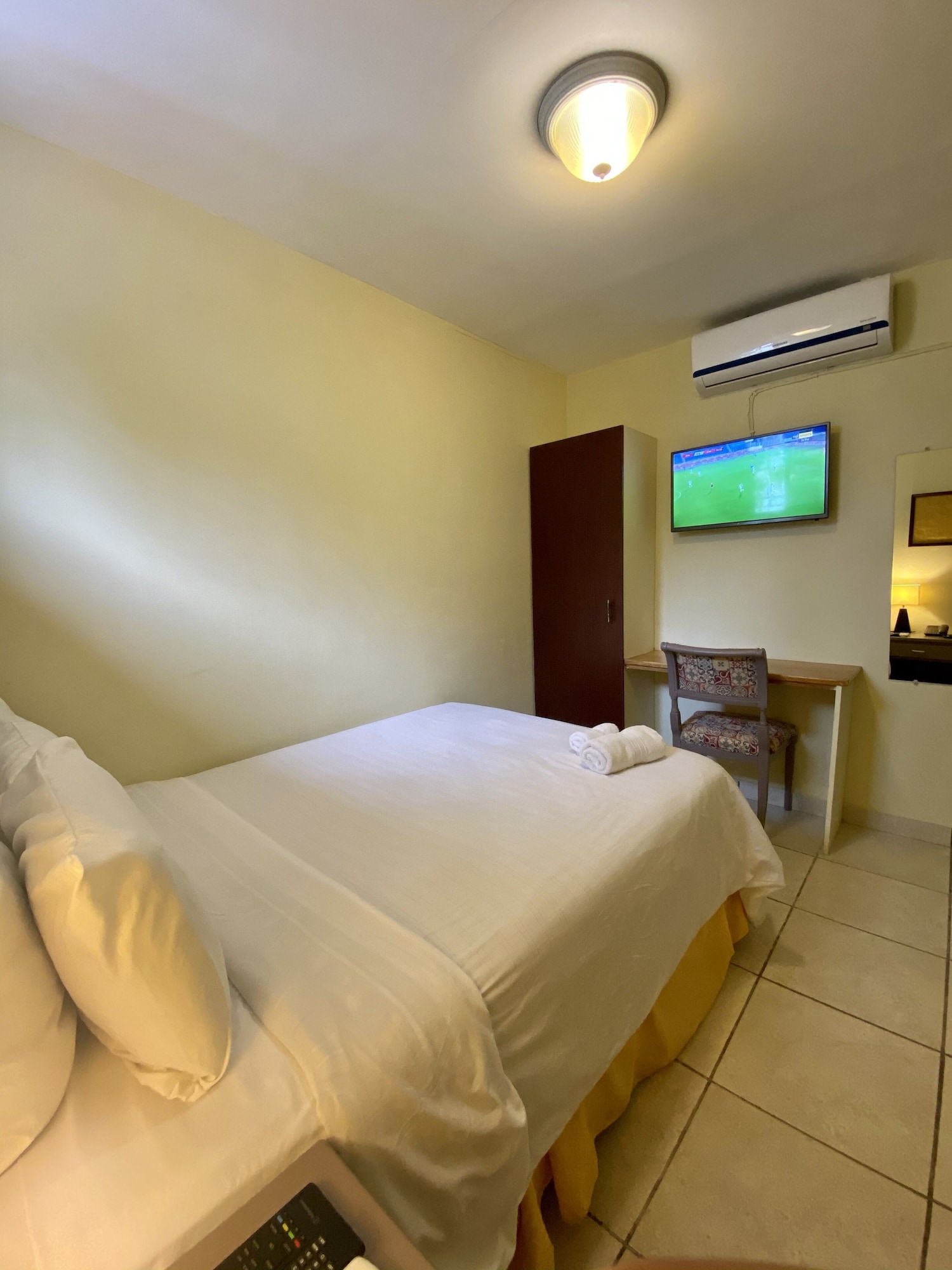 STANDARD, SINGLE, SINGLE BED