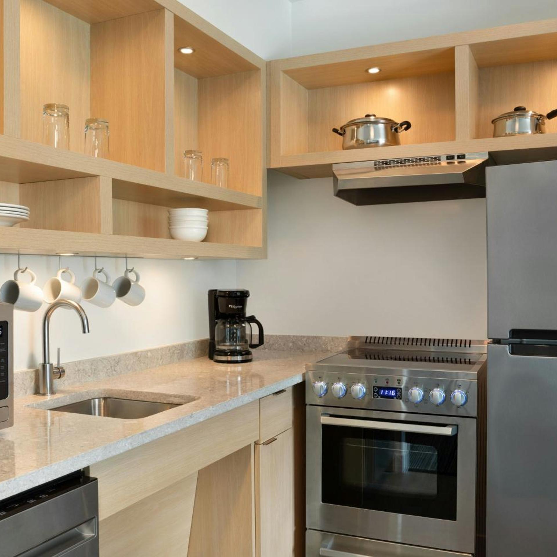 استوديو بسرير كوين مع أريكة بحوض استحمام لذوي الإعاقة، Towneplace Suites by Marriott Ft Lauderdale West 7/8