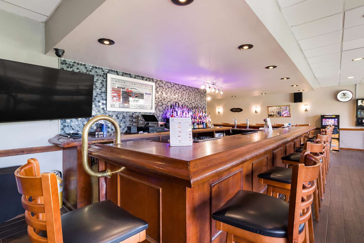 Best Western Grand Victorian Inn 40/48