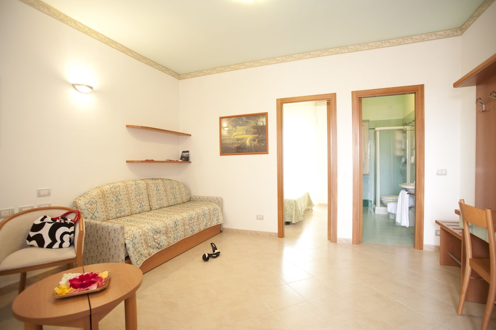Oasiclub Hotel 32/54