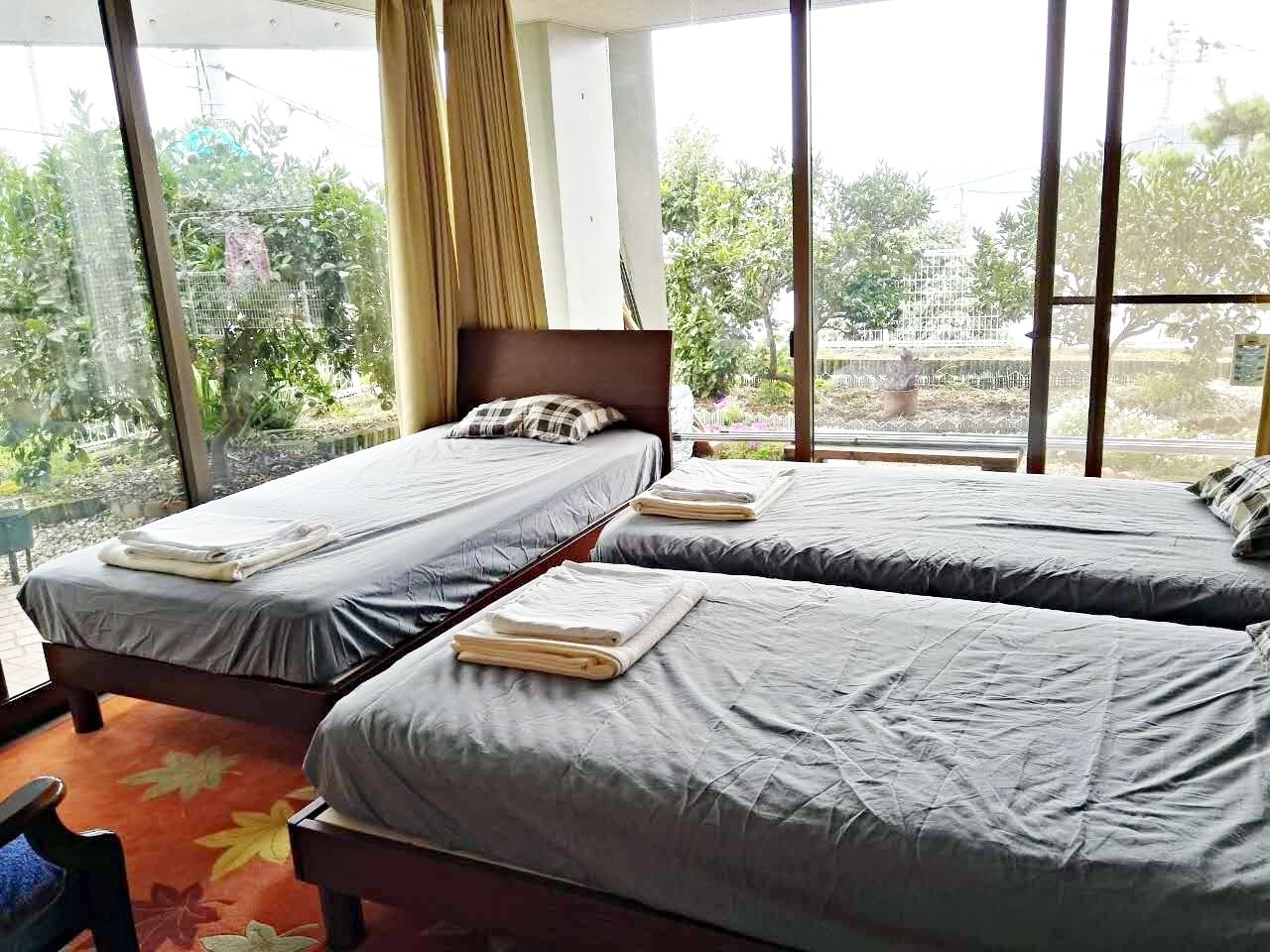 Private, Western, 3 Beds, Partial Sea View, Ground Floor