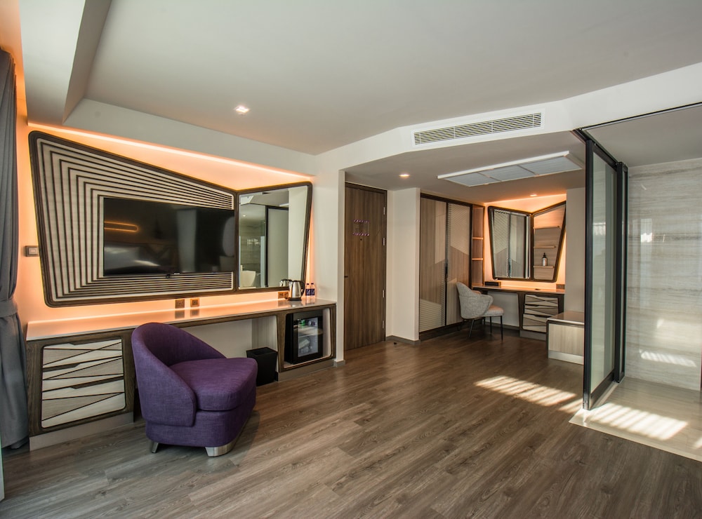 Amethyst Hotel Pattaya 8/50