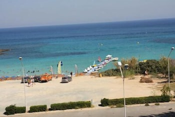 Astreas Beach Hotel 40/50