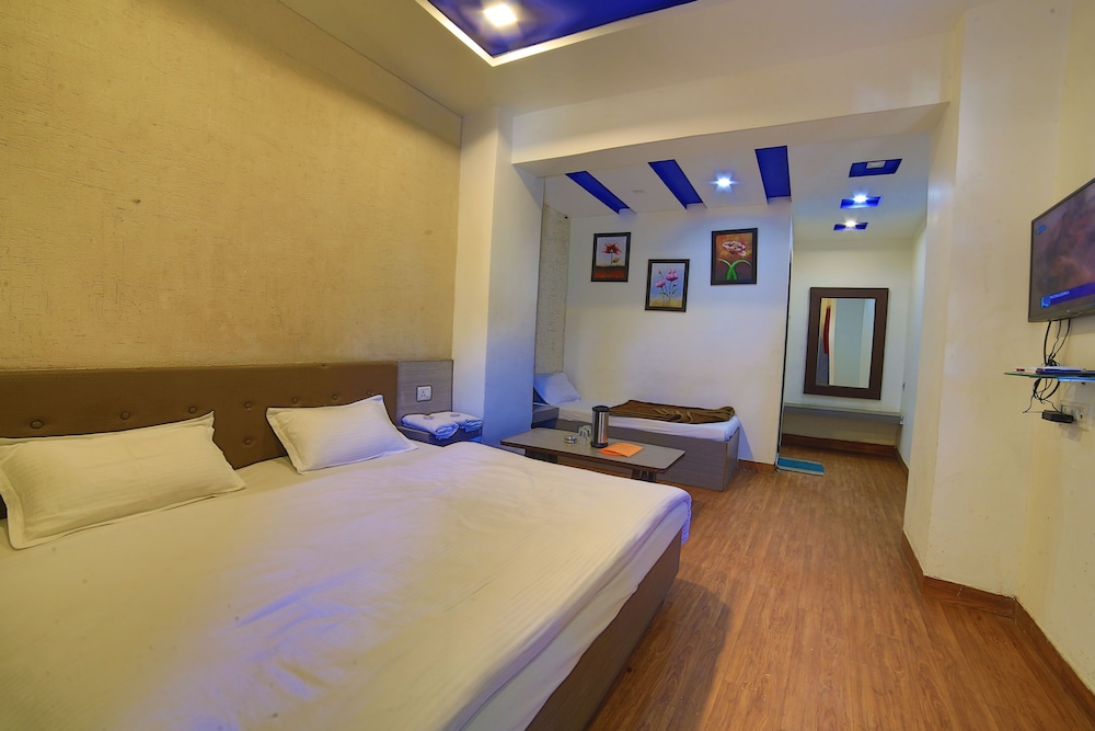 Hotel Mamta Palace 4/25