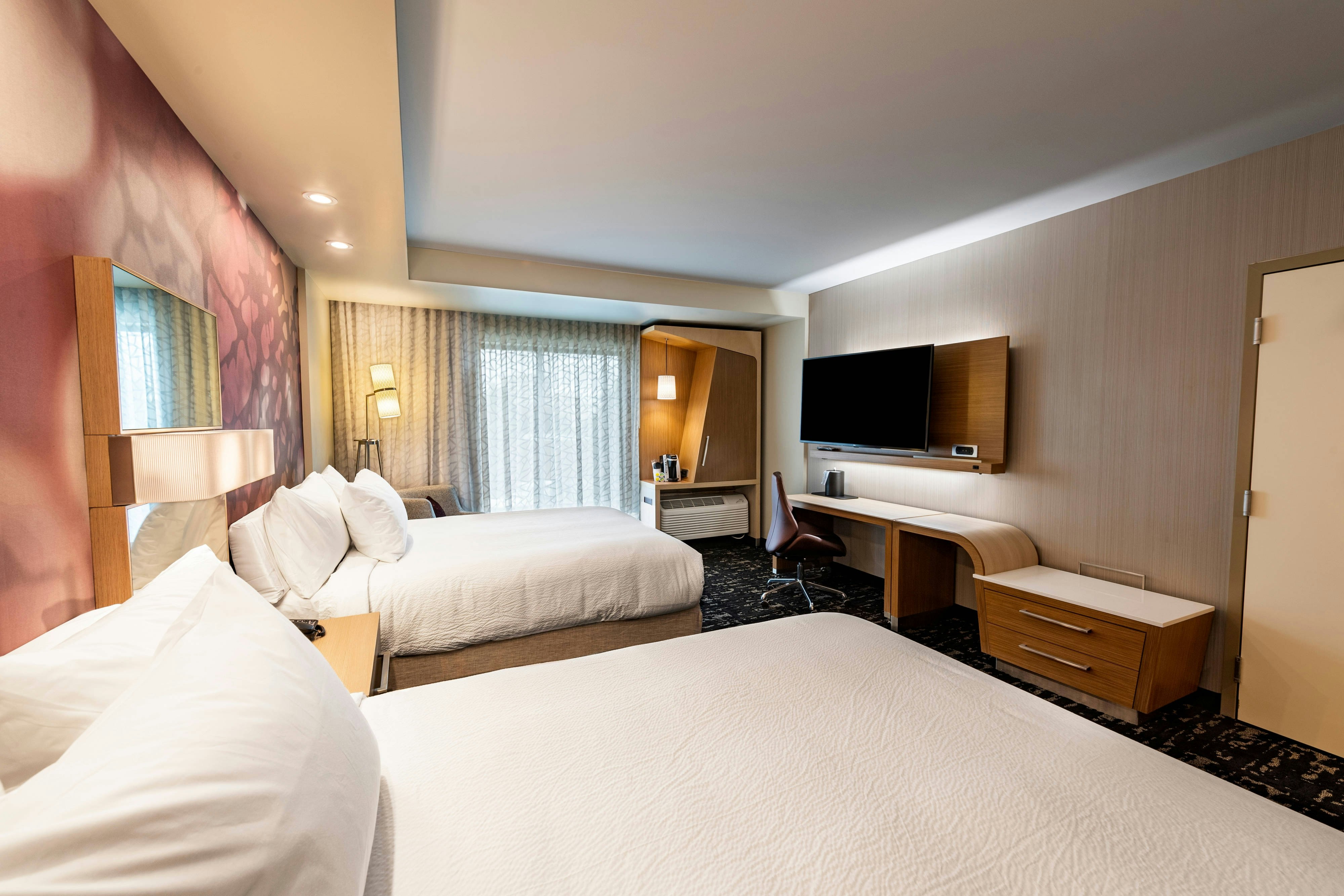 room, 2 queen beds