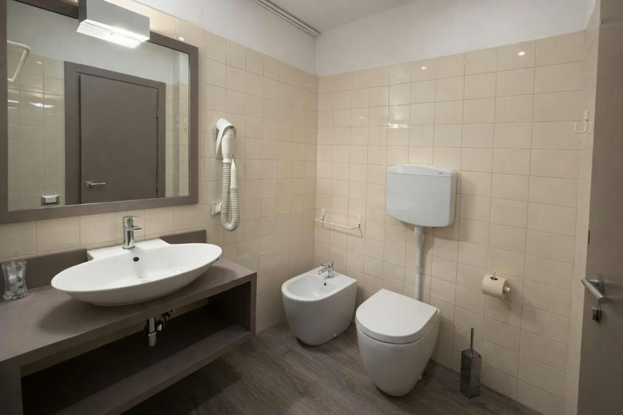 Hotel Principe Modena 56/63