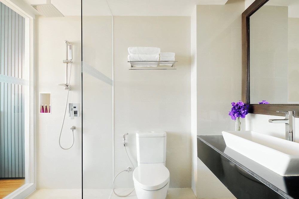 AVANI Khon Kaen Hotel and Convention Centre 69/69