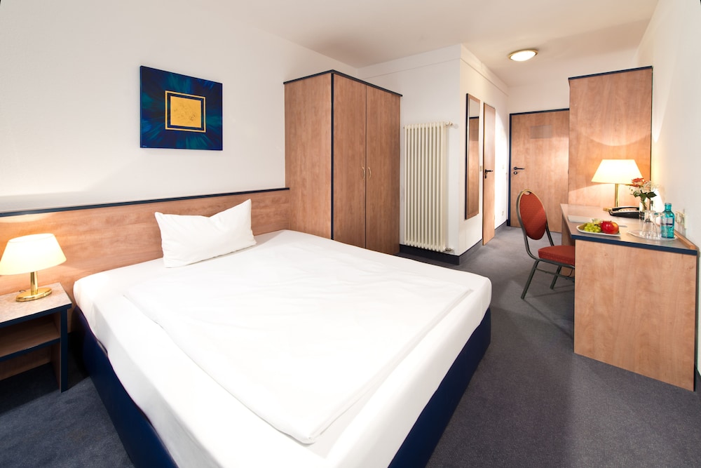 ACHAT Hotel Monheim am Rhein 24/77