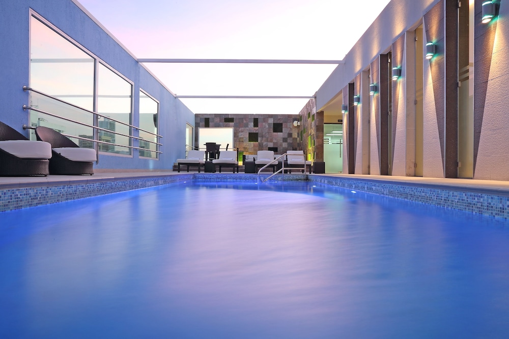 Hampton By Hilton Panama photo1