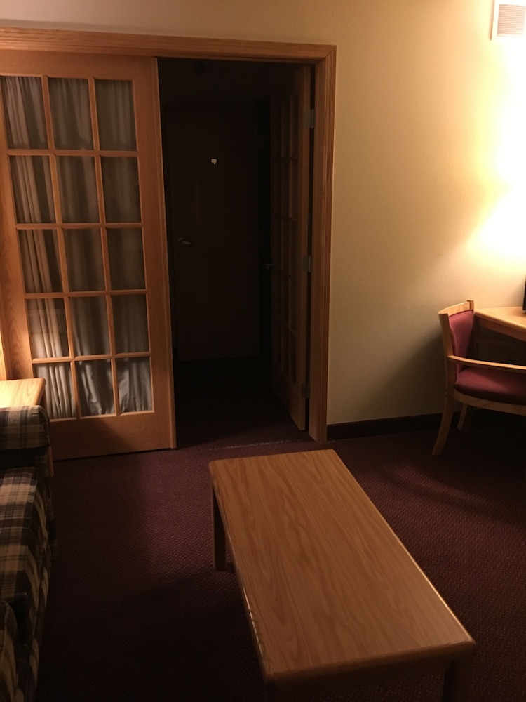 Mooselake Lodge 19/30