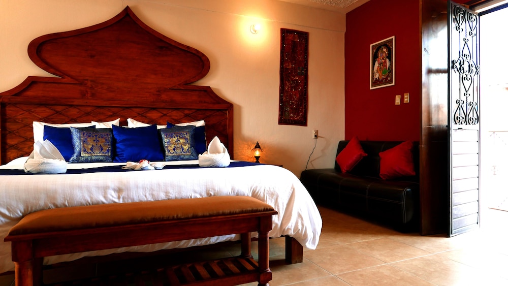 Design, King Bed, City View, Private Bathroom
