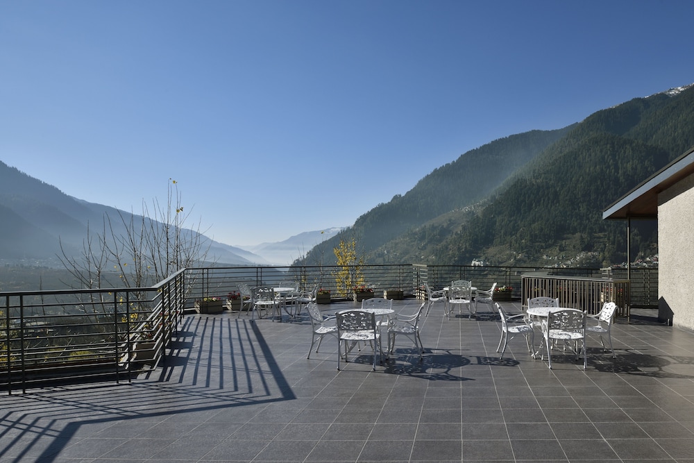 juSTa Grand View Resort & Spa Manali 55/73