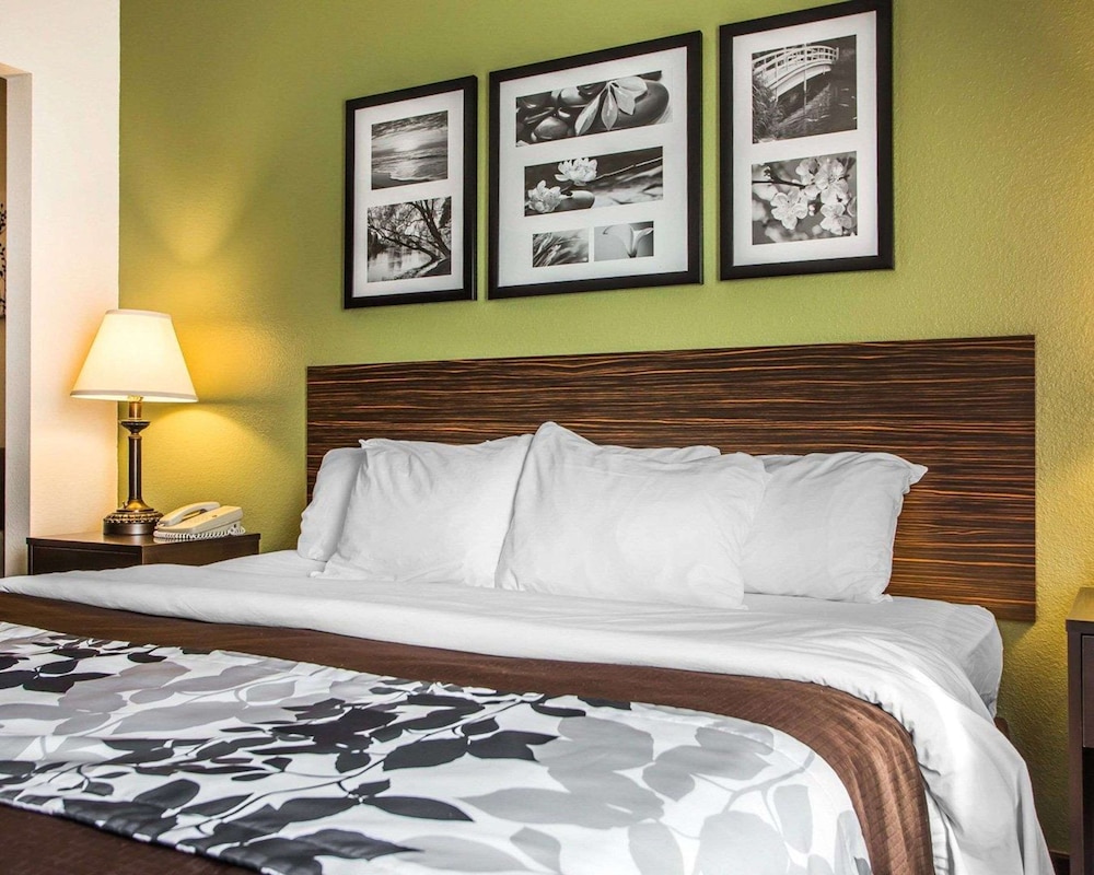 Sleep Inn & Suites Wisconsin Rapids, WI 10/35