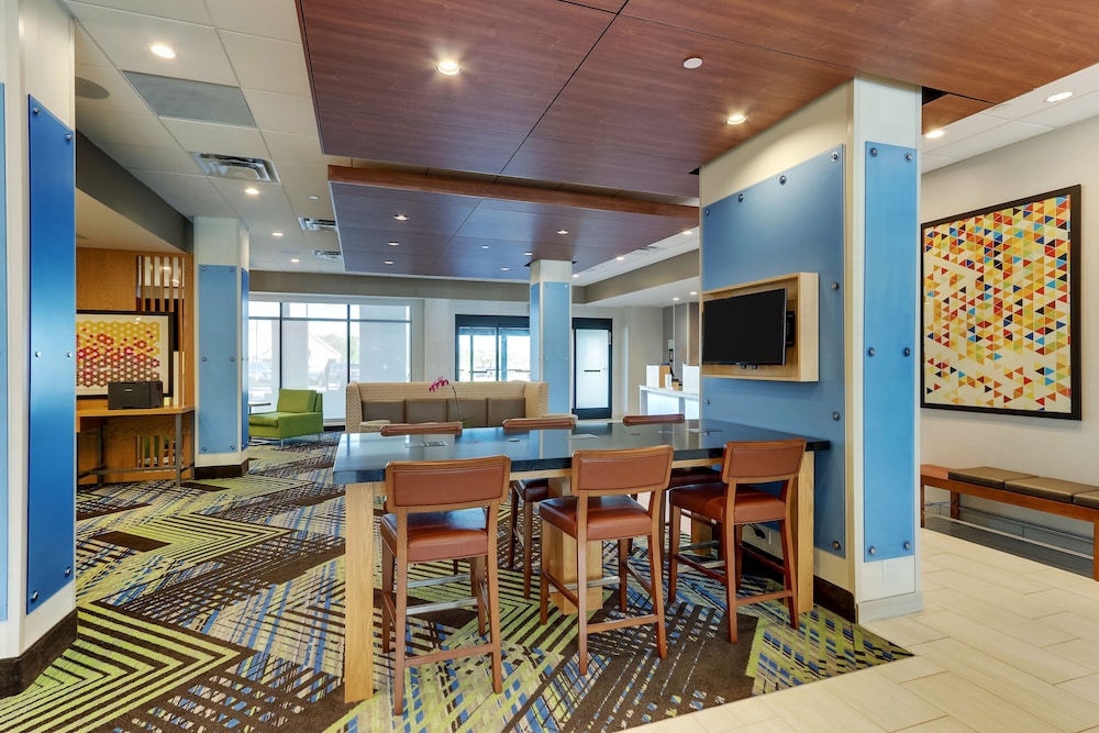 Holiday Inn Express Wilmington - Porters Neck 47/56