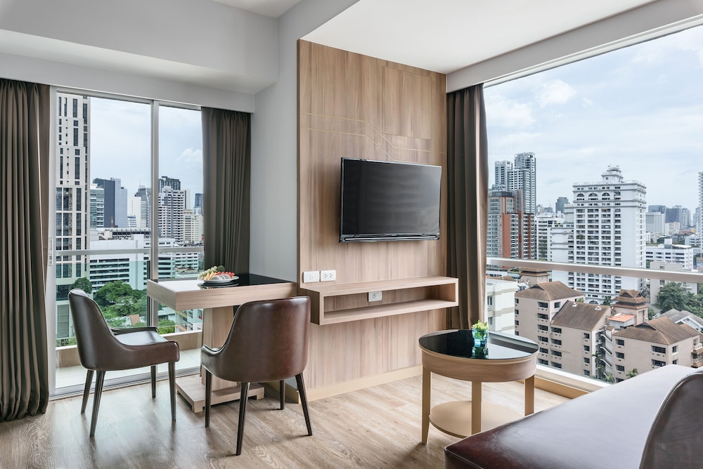 Adelphi Grande Sukhumvit 39/70