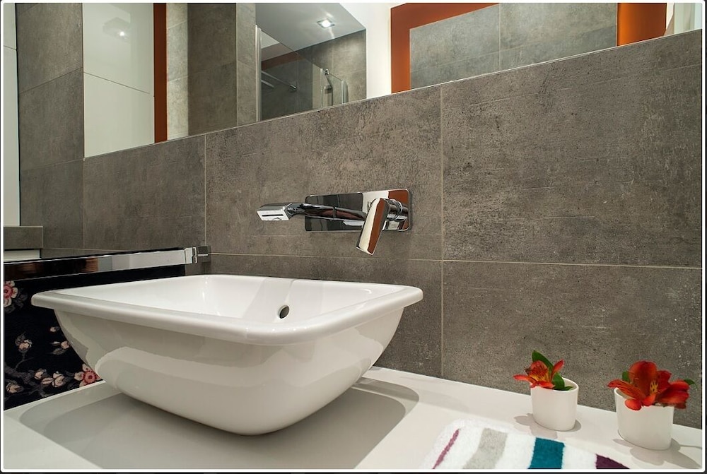 InPoint Smart Apartments 72/73