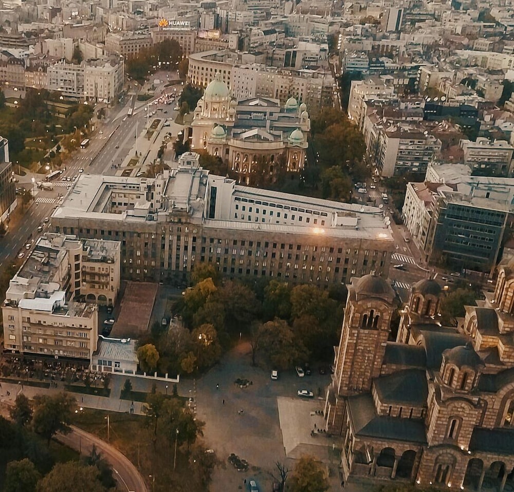 Kings Palace Suites 1/50