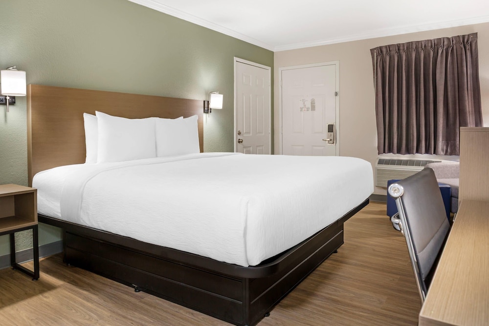Standard, King Bed