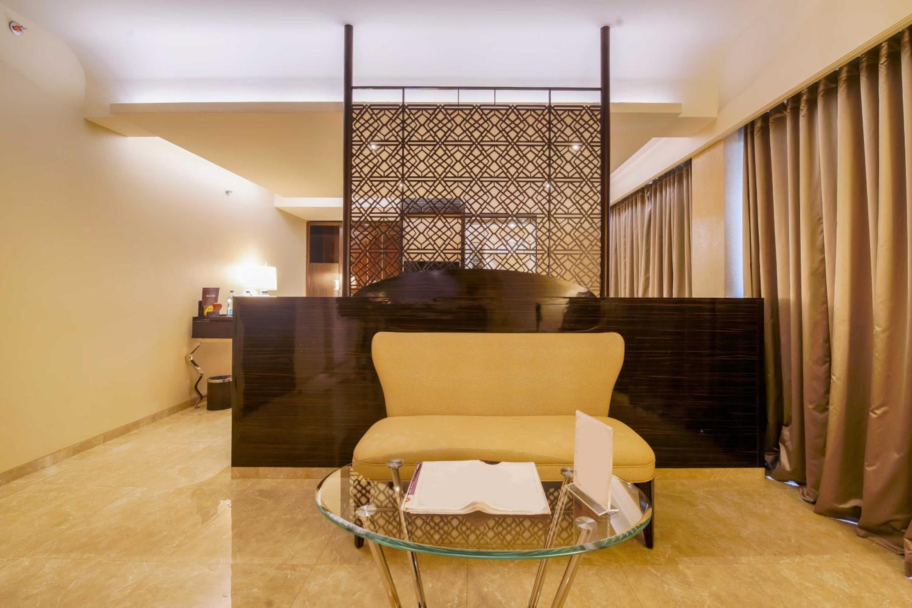 Hotel Sai Palace Grand Malad 19/41
