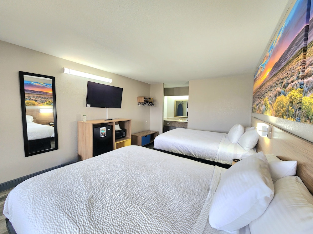 ROOM, 2 QUEEN BEDS, ACCESSIBLE