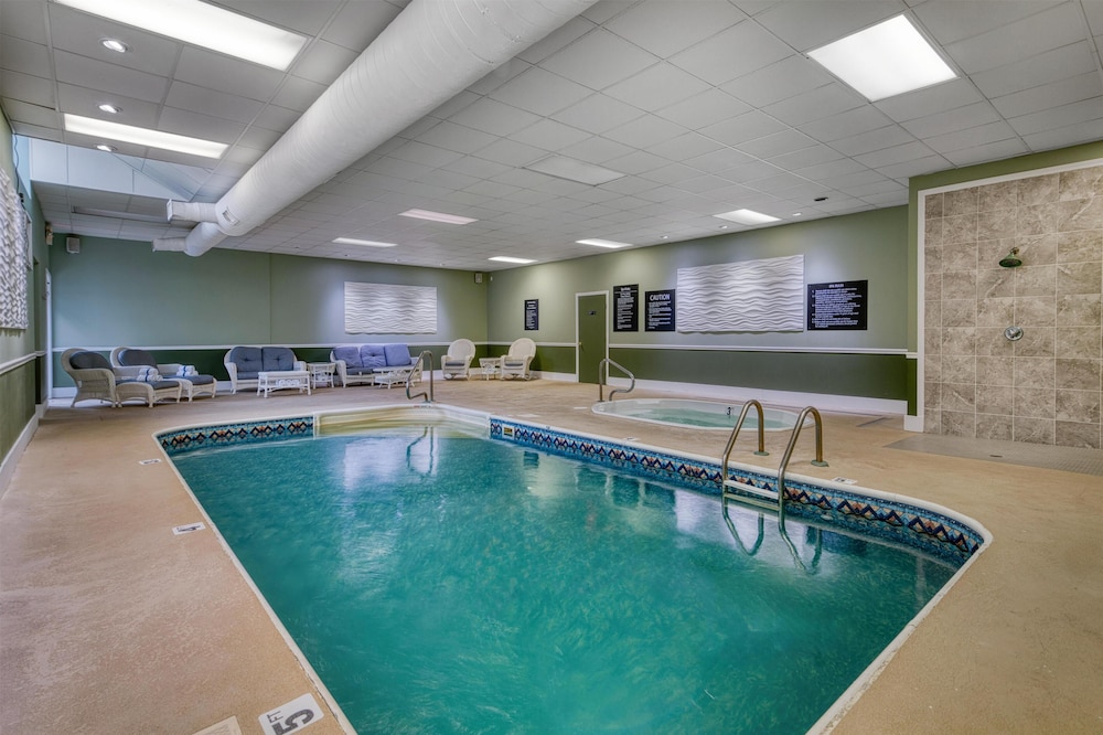 Yankee Clipper Inn, SureStay Collection by Best Western 43/50