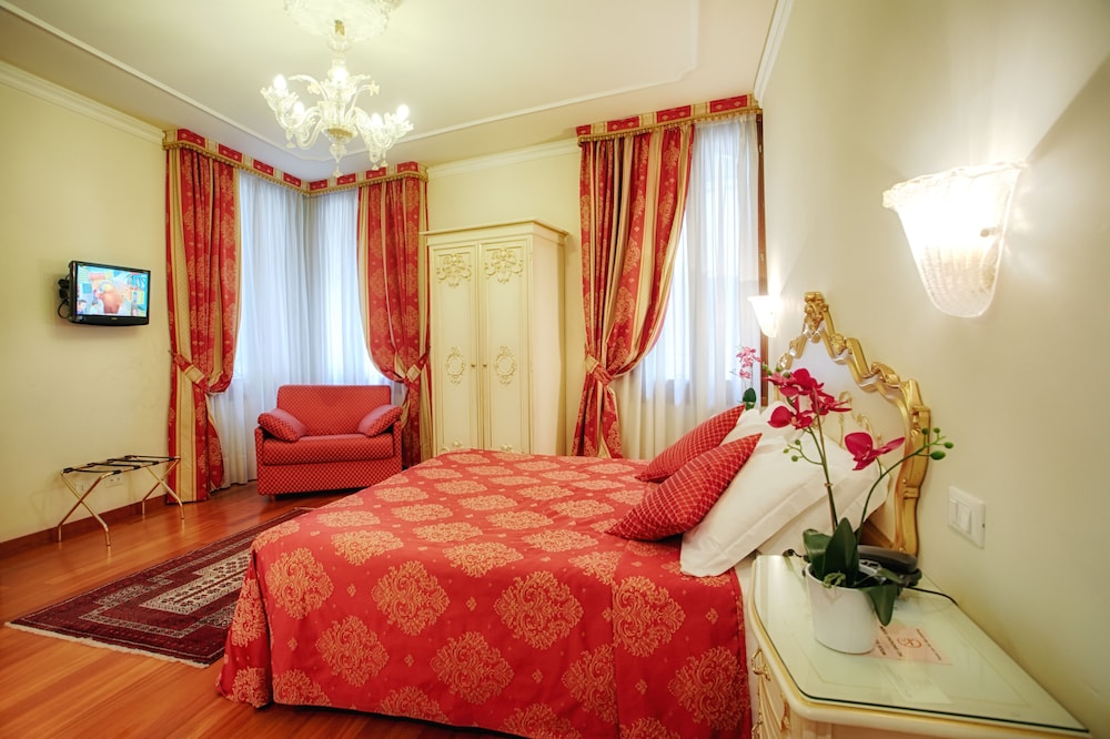 San Luca Hotel 31/55
