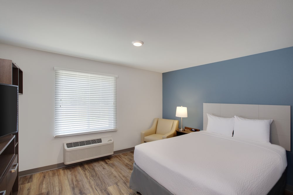 WoodSpring Suites San Antonio Stone Oak 8/42