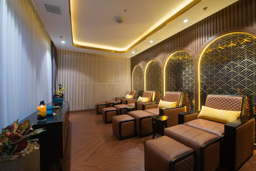 GRAND TOURANE NHA TRANG HOTEL 32/50