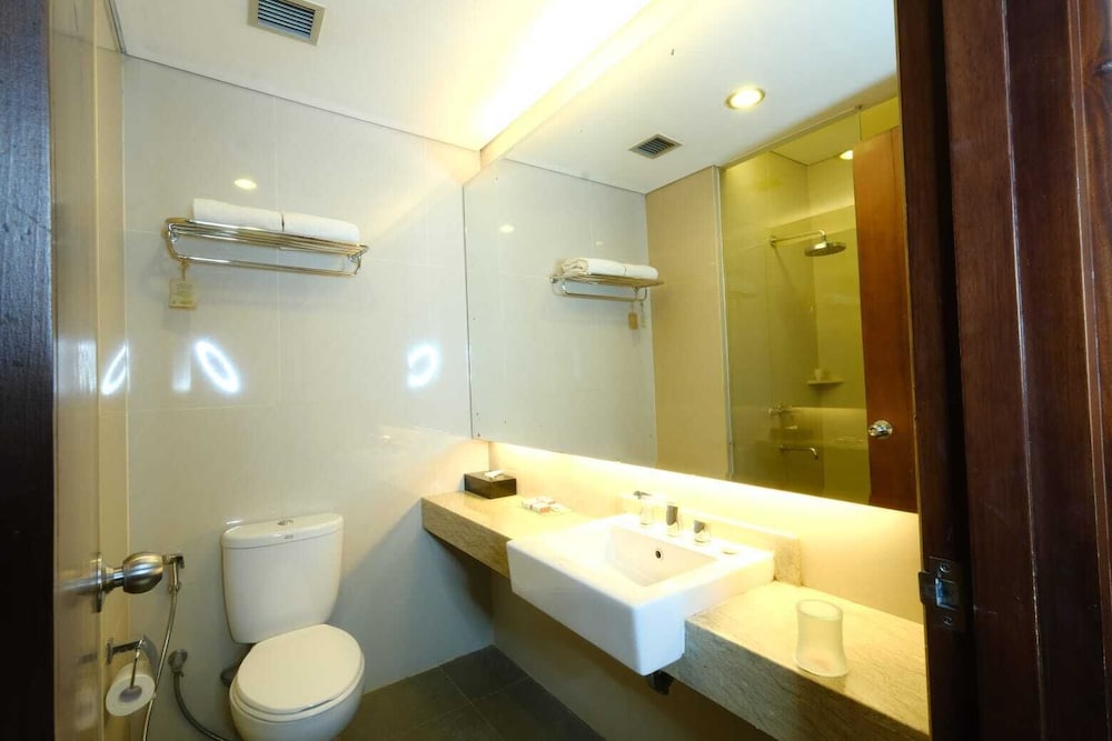 Hotel Surya Yudha Purwokerto (Ex. Hotel Santika Purwokerto) 34/35