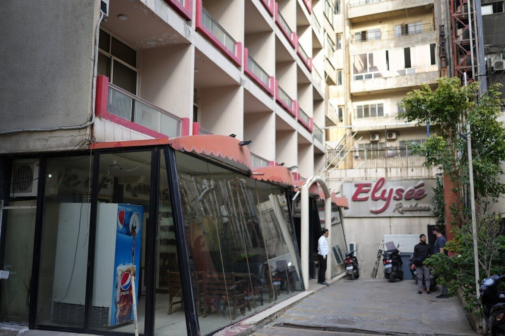 Elysee Residence 35/39